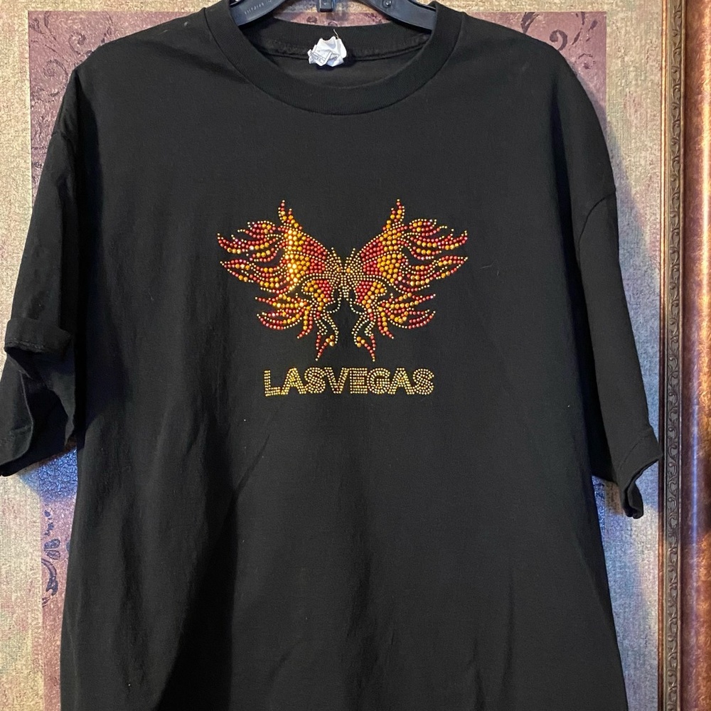 Women’s Short Sleeve Las Vegas Appliqued Butterfly Top